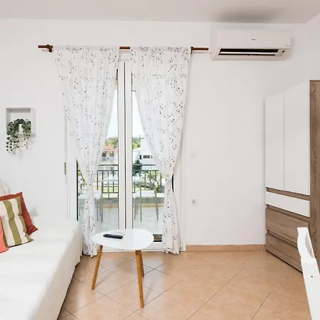 Aggelos Apartment *